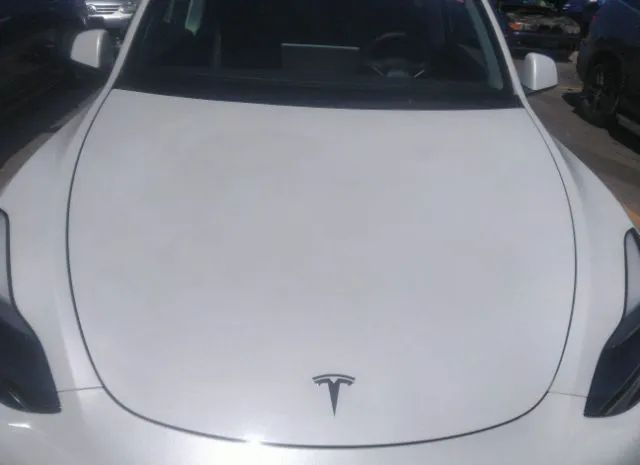 Photo 9 VIN: 7SAYGAEEXPF622841 - TESLA MODEL Y 