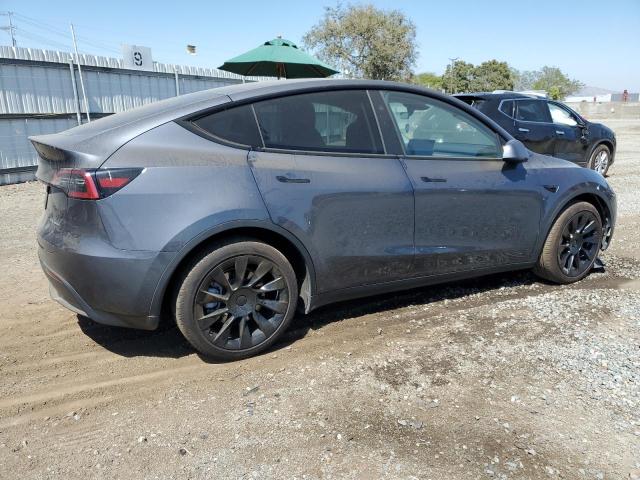 Photo 2 VIN: 7SAYGAEEXPF913498 - TESLA MODEL Y 