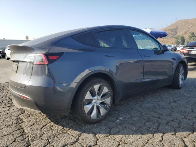 Photo 2 VIN: 7SAYGAEEXPF978156 - TESLA MODEL Y 