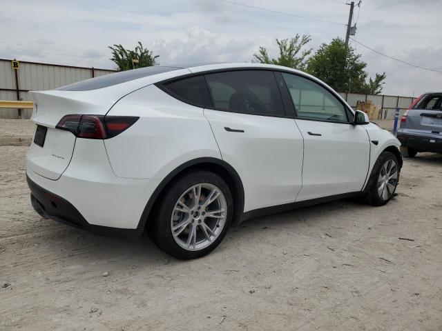 Photo 2 VIN: 7SAYGAEEXRF983697 - TESLA MODEL Y 