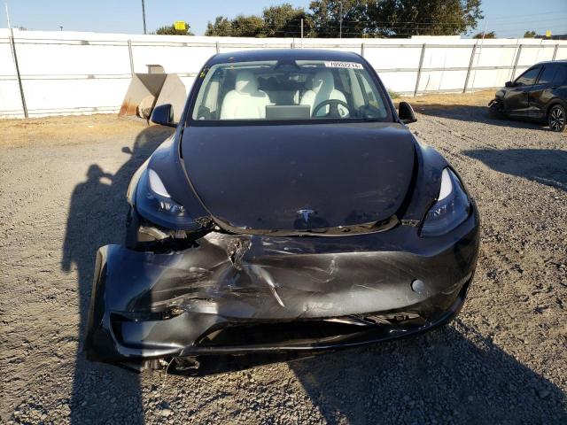 Photo 4 VIN: 7SAYGAEEXRF991797 - TESLA MODEL Y 