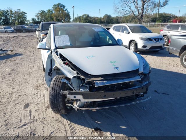 Photo 5 VIN: 7SAYGDED0PF967658 - TESLA MODEL Y 