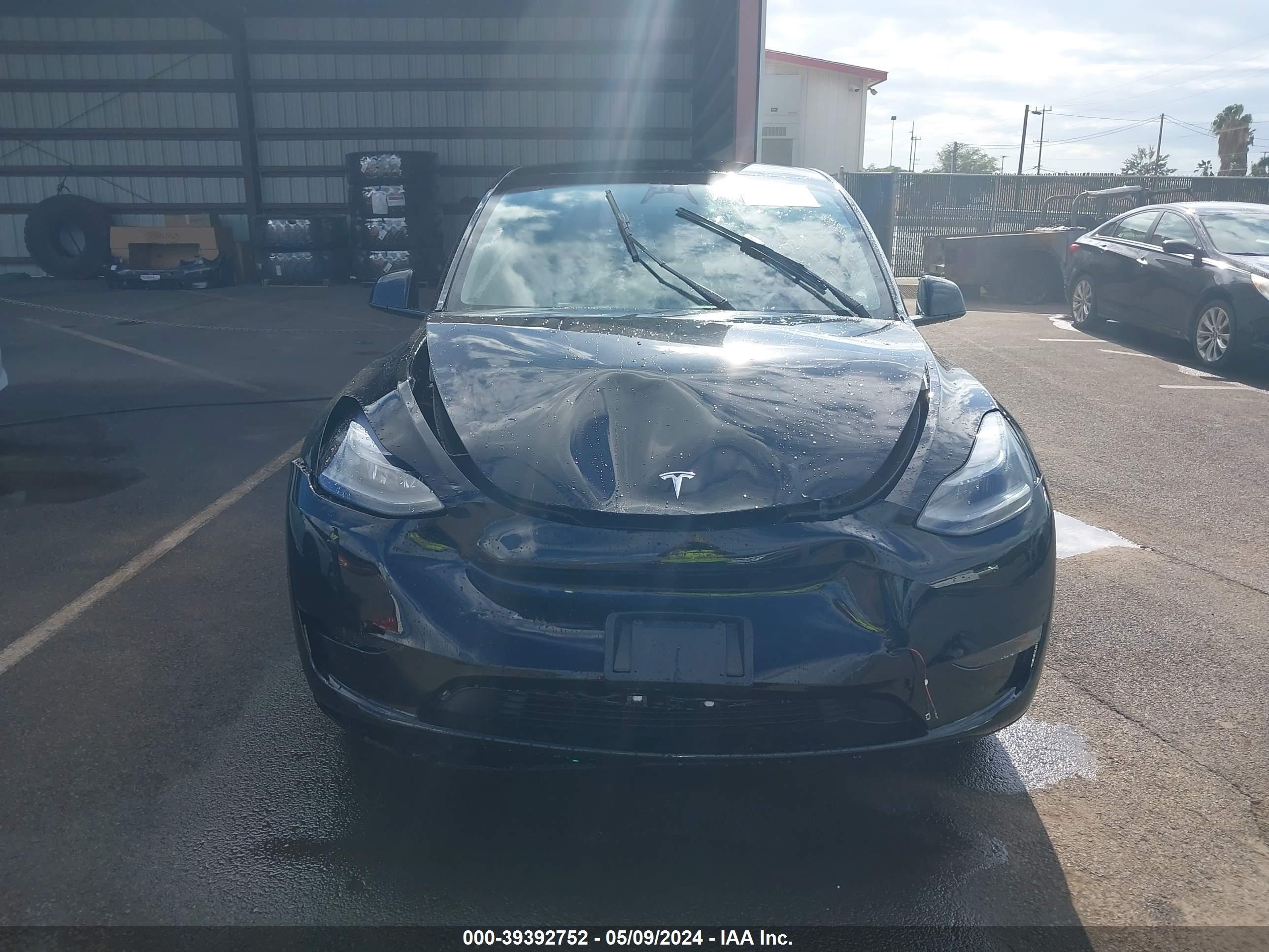 Photo 11 VIN: 7SAYGDED1RF052692 - TESLA MODEL Y 