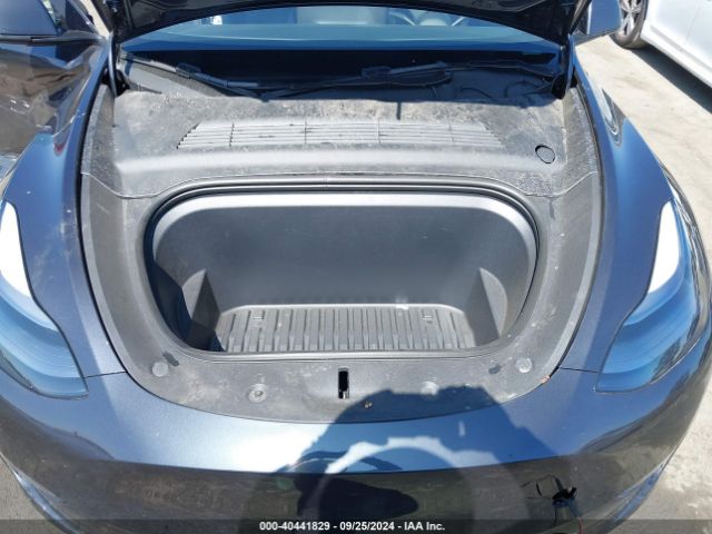 Photo 9 VIN: 7SAYGDED1RF097972 - TESLA MODEL Y 