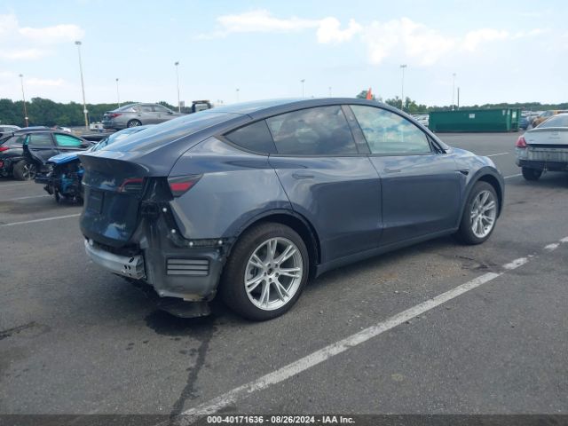 Photo 3 VIN: 7SAYGDED2PF931969 - TESLA MODEL Y 