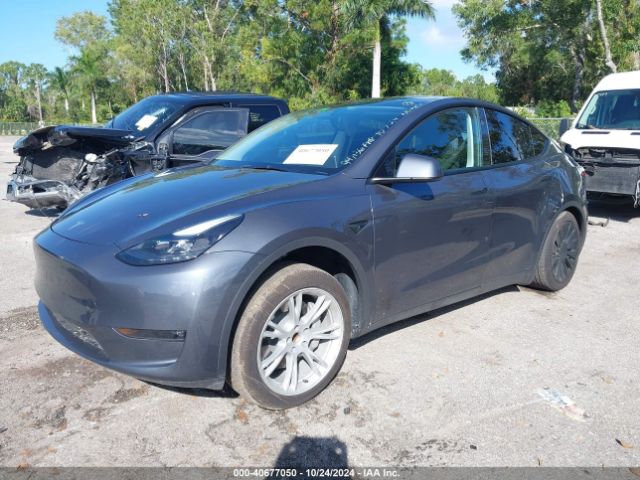 Photo 1 VIN: 7SAYGDED2PF947136 - TESLA MODEL Y 