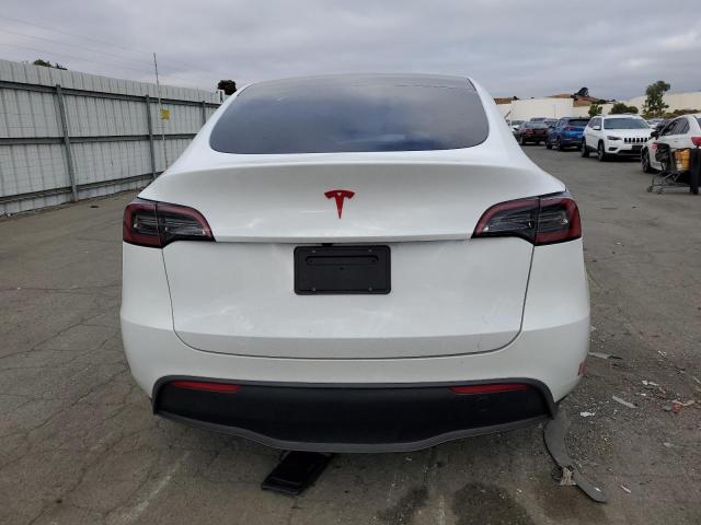 Photo 5 VIN: 7SAYGDED2PF956256 - TESLA MODEL Y 