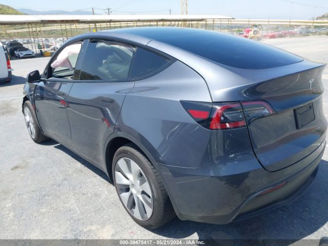 Photo 2 VIN: 7SAYGDED2PF958797 - TESLA MODEL Y 