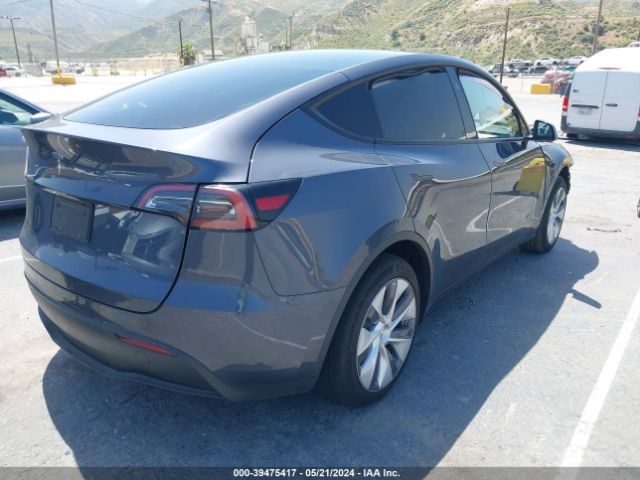 Photo 3 VIN: 7SAYGDED2PF958797 - TESLA MODEL Y 