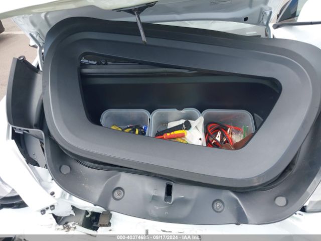 Photo 9 VIN: 7SAYGDED2RF094899 - TESLA MODEL Y 