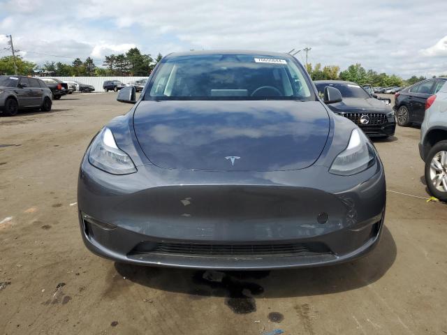 Photo 4 VIN: 7SAYGDED3PF931575 - TESLA MODEL Y 