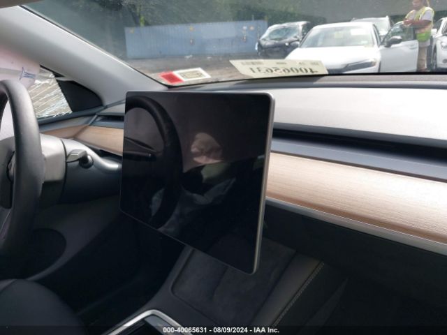 Photo 6 VIN: 7SAYGDED3PF959506 - TESLA MODEL Y 