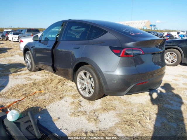 Photo 2 VIN: 7SAYGDED3PF963961 - TESLA MODEL Y 