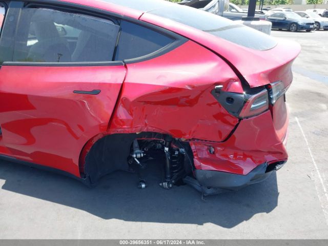 Photo 5 VIN: 7SAYGDED3PF977553 - TESLA MODEL Y 