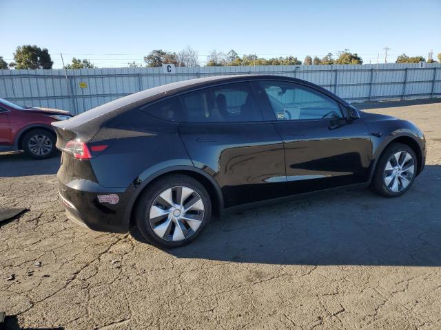 Photo 2 VIN: 7SAYGDED5PF970801 - TESLA MODEL Y 