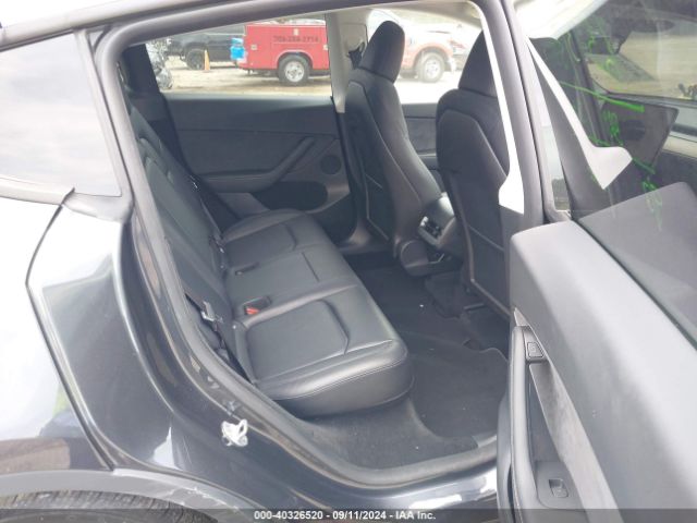 Photo 7 VIN: 7SAYGDED5RF095609 - TESLA MODEL Y 