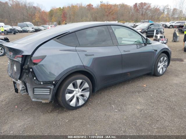 Photo 3 VIN: 7SAYGDED6PF947091 - TESLA MODEL Y 