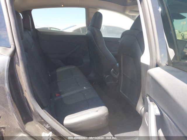 Photo 7 VIN: 7SAYGDED6RF103975 - TESLA MODEL Y 