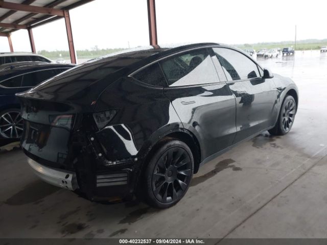 Photo 3 VIN: 7SAYGDED8RF053547 - TESLA MODEL Y 