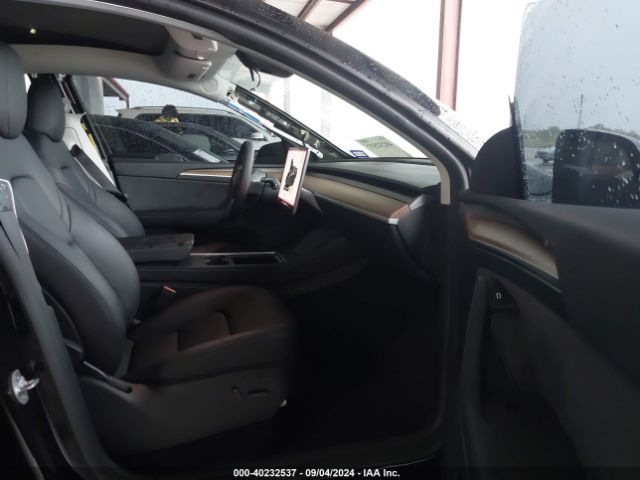 Photo 4 VIN: 7SAYGDED8RF053547 - TESLA MODEL Y 