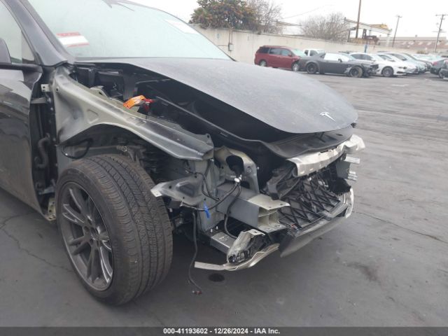 Photo 5 VIN: 7SAYGDED8RF208663 - TESLA MODEL Y 