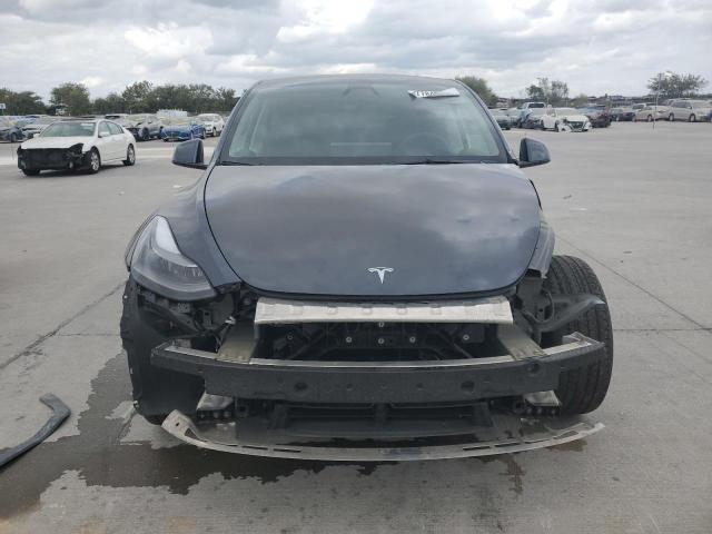 Photo 4 VIN: 7SAYGDED9PF965231 - TESLA MODEL Y 