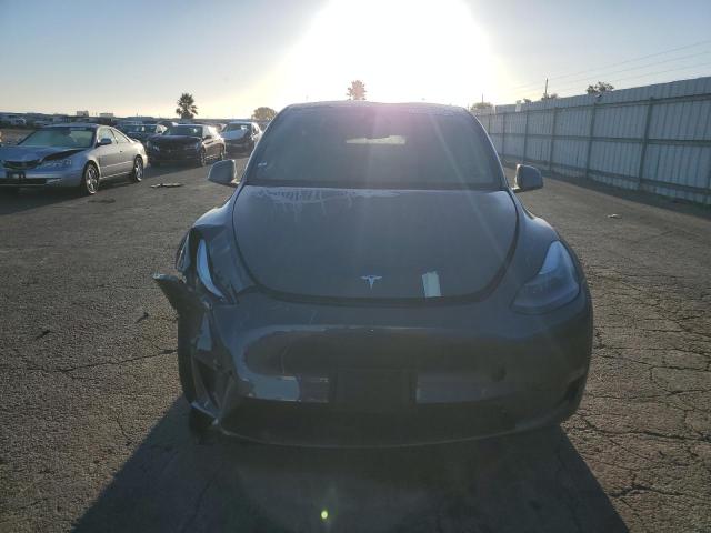 Photo 4 VIN: 7SAYGDED9PF967321 - TESLA MODEL Y 