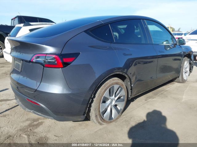 Photo 3 VIN: 7SAYGDEDXPF968820 - TESLA MODEL Y 