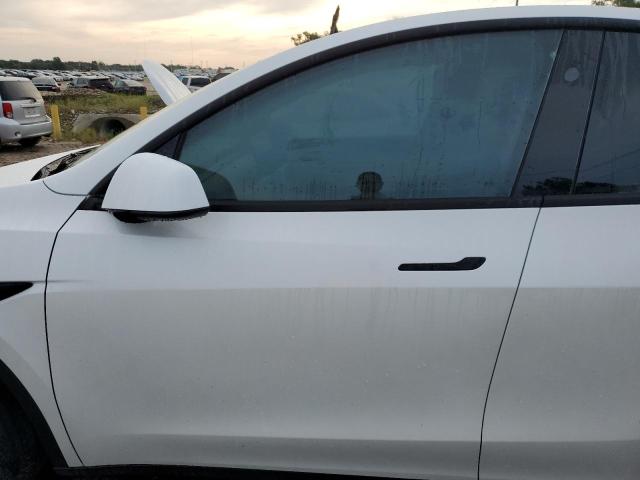 Photo 6 VIN: 7SAYGDEDXRF129365 - TESLA MODEL Y 