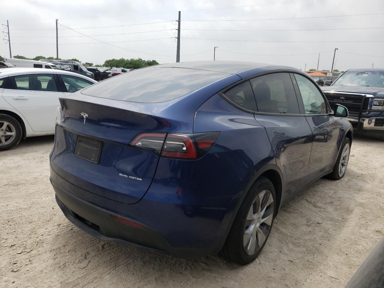 Photo 2 VIN: 7SAYGDEE0NA003919 - TESLA MODEL Y 