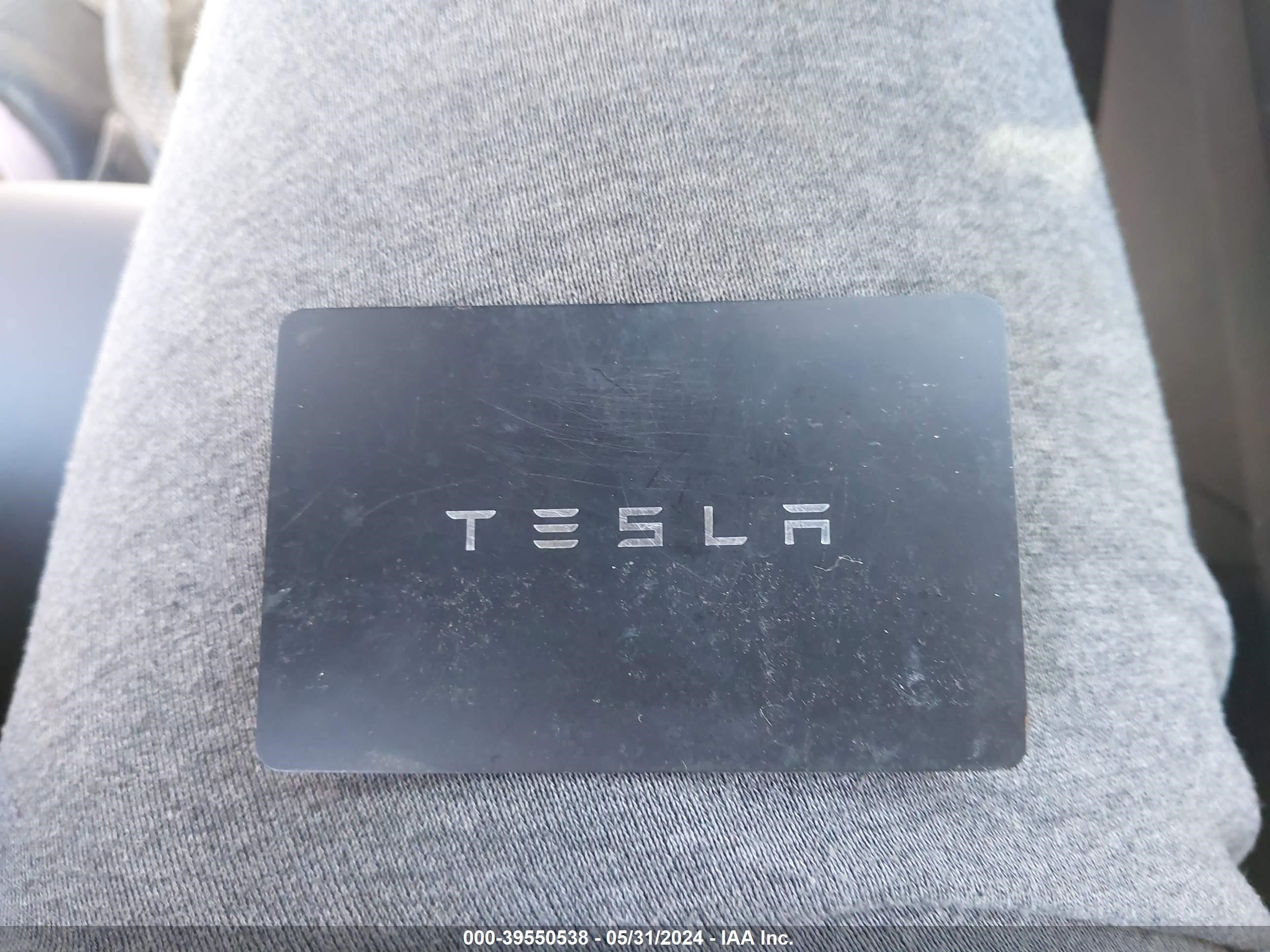 Photo 10 VIN: 7SAYGDEE0NA005363 - TESLA MODEL Y 