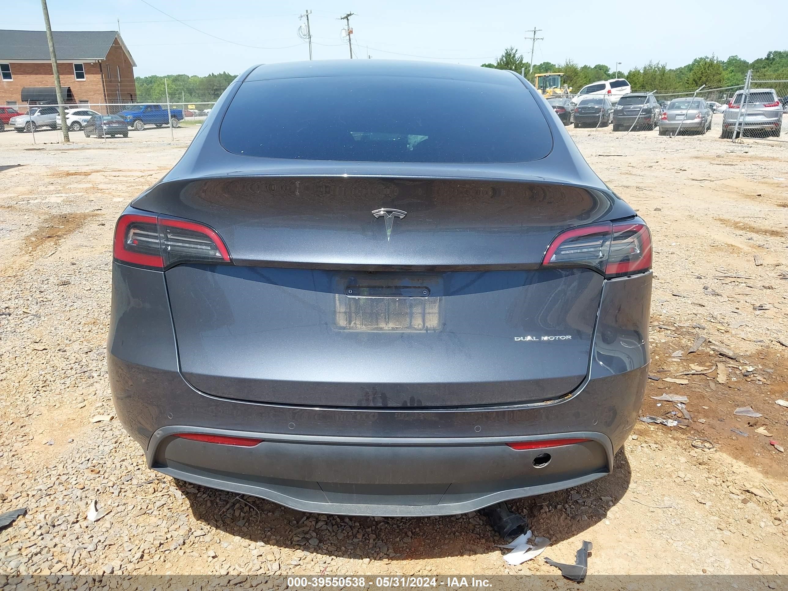 Photo 16 VIN: 7SAYGDEE0NA005363 - TESLA MODEL Y 