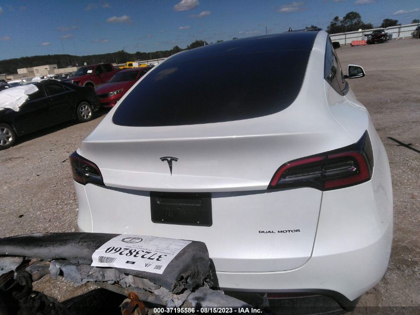 Photo 13 VIN: 7SAYGDEE0NA010286 - TESLA MODEL Y 