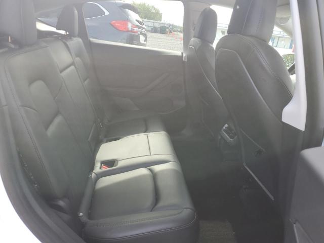 Photo 10 VIN: 7SAYGDEE0NF315418 - TESLA MODEL Y 
