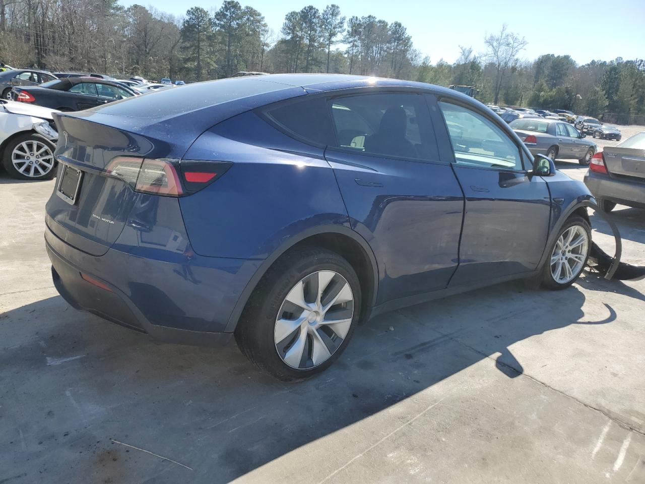 Photo 2 VIN: 7SAYGDEE0NF356650 - TESLA MODEL Y 