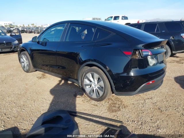 Photo 2 VIN: 7SAYGDEE0NF365168 - TESLA MODEL Y 