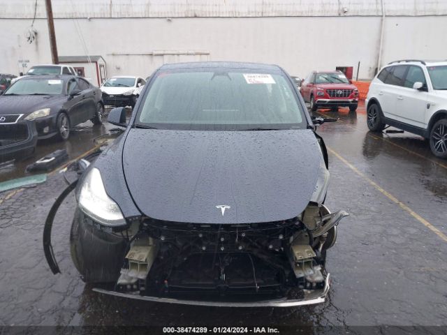 Photo 5 VIN: 7SAYGDEE0NF369947 - TESLA MODEL Y 