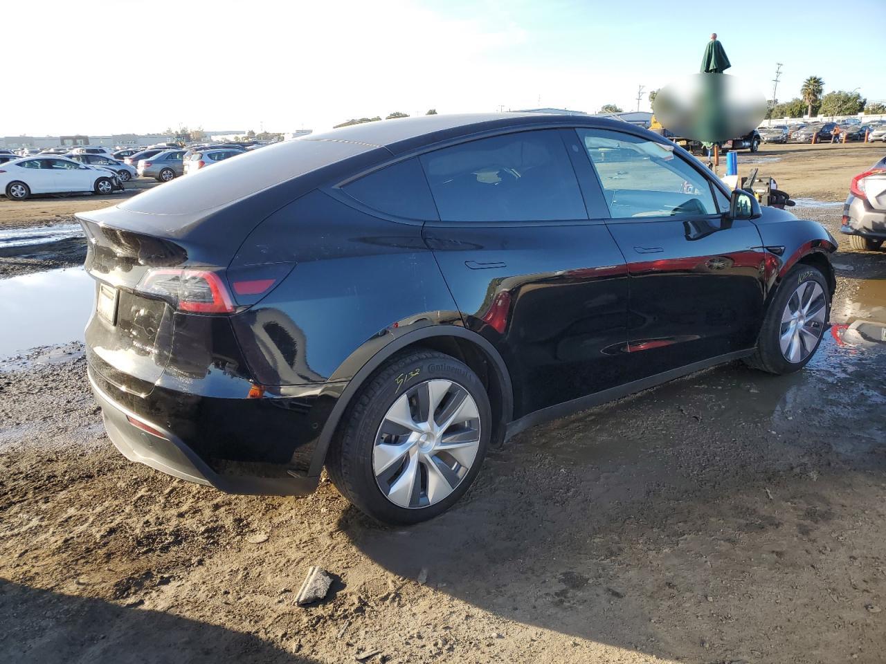 Photo 2 VIN: 7SAYGDEE0NF375747 - TESLA MODEL Y 