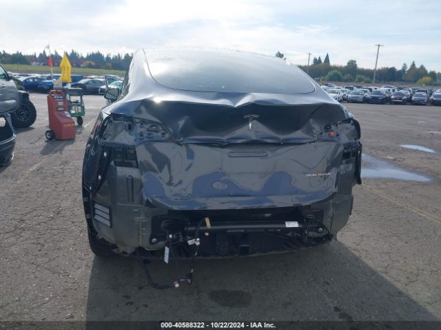 Photo 5 VIN: 7SAYGDEE0NF407564 - TESLA MODEL Y 