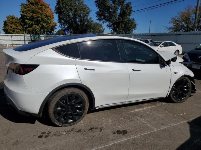 Photo 2 VIN: 7SAYGDEE0NF458272 - TESLA MODEL Y 