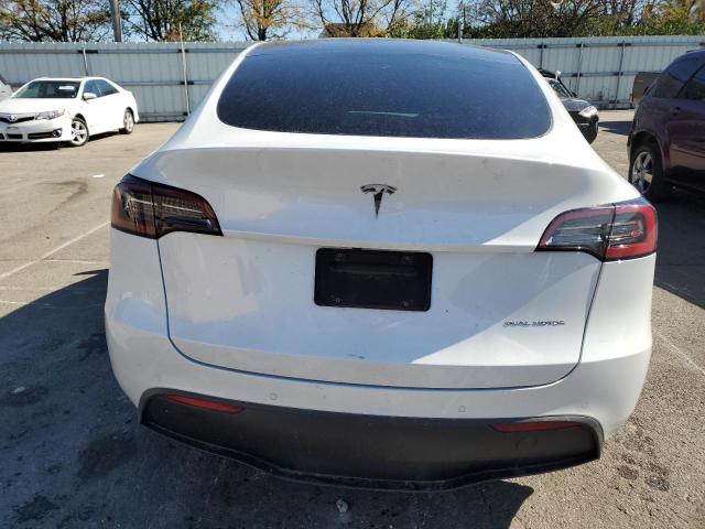 Photo 5 VIN: 7SAYGDEE0NF458272 - TESLA MODEL Y 