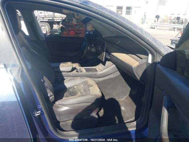 Photo 4 VIN: 7SAYGDEE0NF481051 - TESLA MODEL Y 