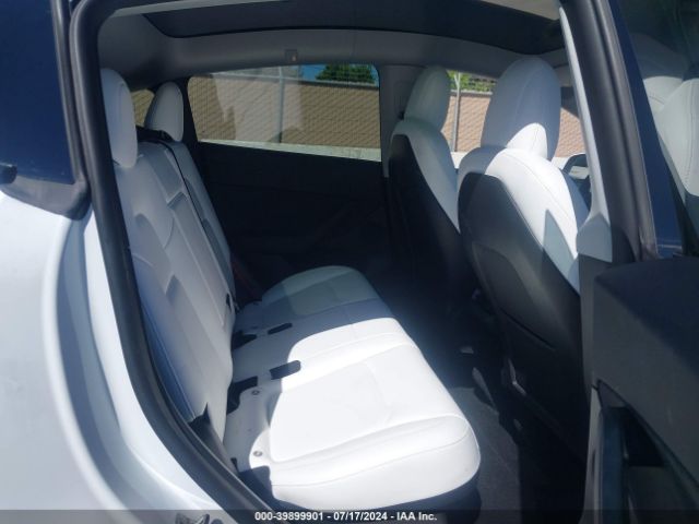 Photo 7 VIN: 7SAYGDEE0NF515487 - TESLA MODEL Y 