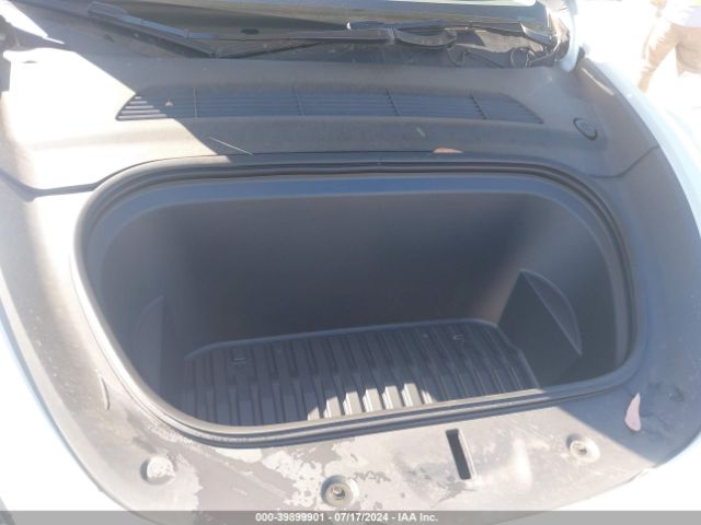 Photo 9 VIN: 7SAYGDEE0NF515487 - TESLA MODEL Y 