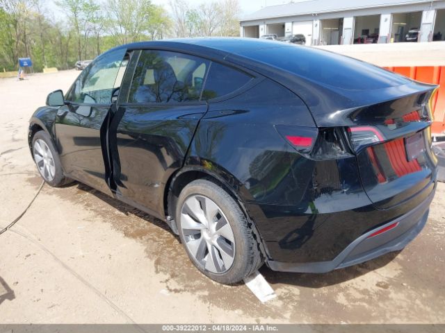 Photo 2 VIN: 7SAYGDEE0PA031464 - TESLA MODEL Y 