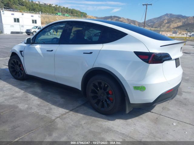 Photo 2 VIN: 7SAYGDEE0PA071706 - TESLA MODEL Y 