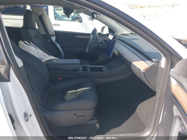 Photo 4 VIN: 7SAYGDEE0PA071706 - TESLA MODEL Y 