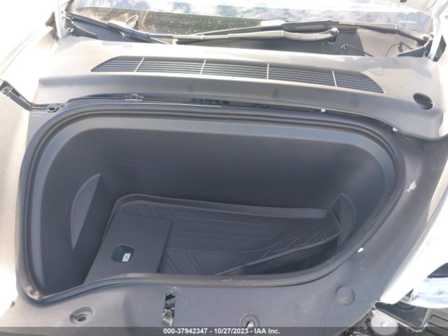 Photo 9 VIN: 7SAYGDEE0PA071706 - TESLA MODEL Y 