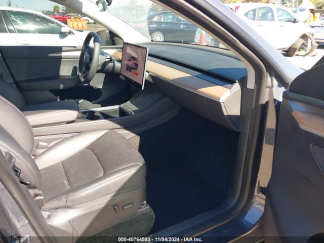 Photo 4 VIN: 7SAYGDEE0PA082169 - TESLA MODEL Y 