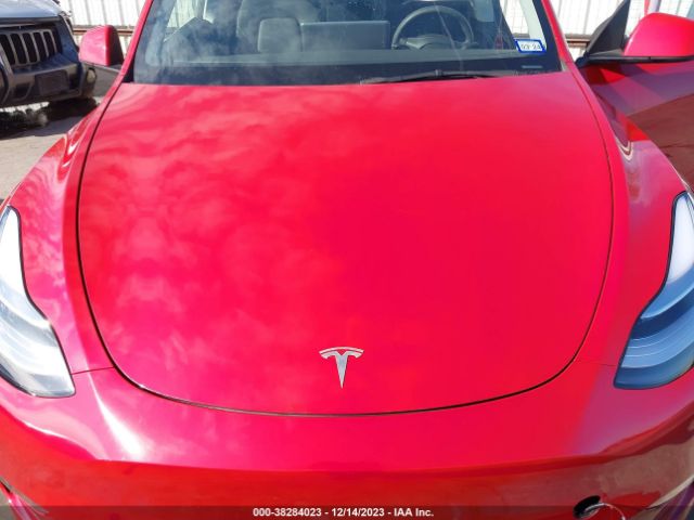 Photo 9 VIN: 7SAYGDEE0PA088070 - TESLA MODEL Y 